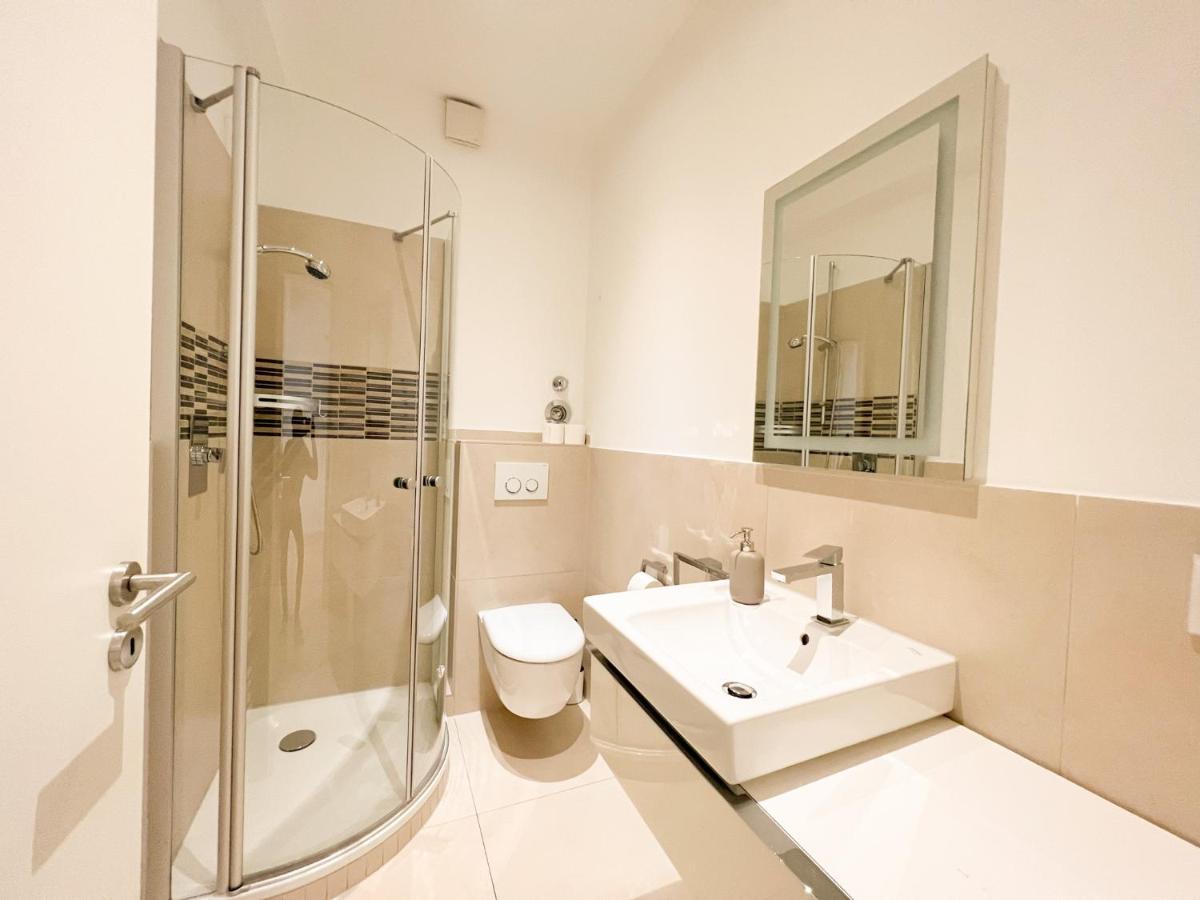 Centerapartments Premium Deluxe Düsseldorf Esterno foto
